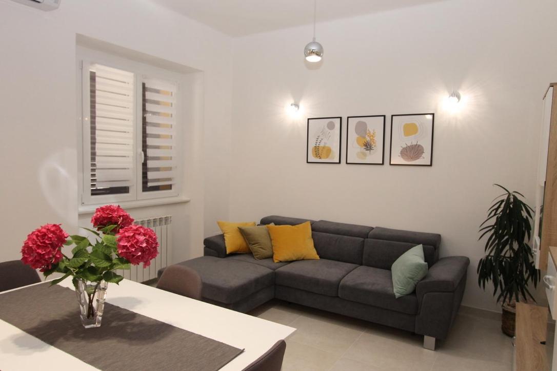 L Apartment Rasa Luaran gambar