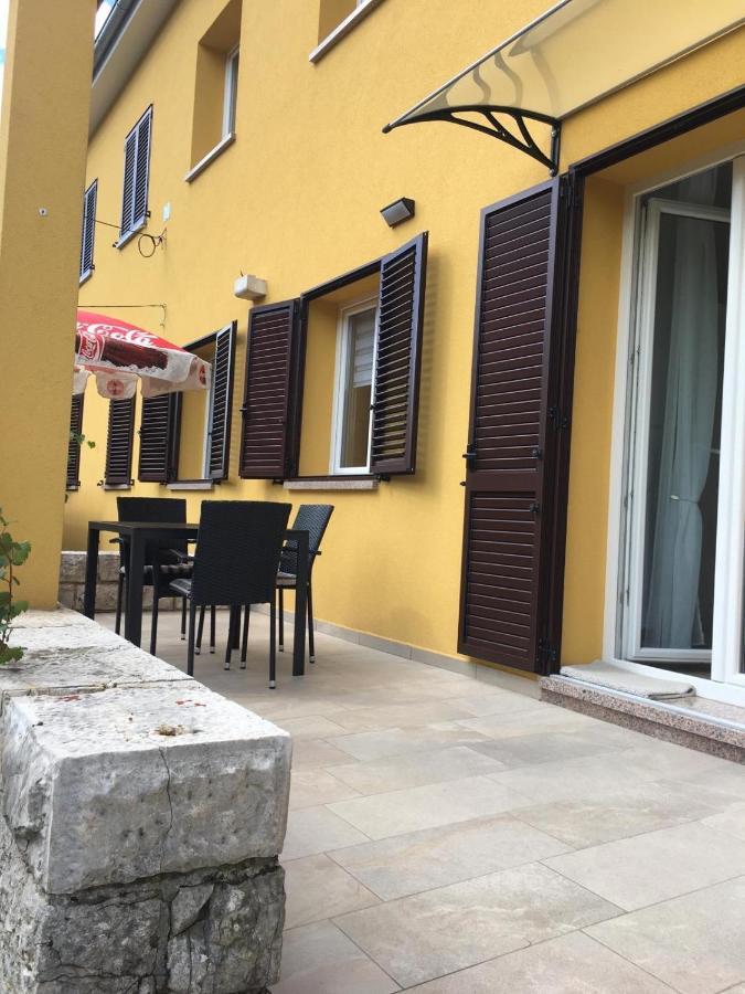 L Apartment Rasa Luaran gambar